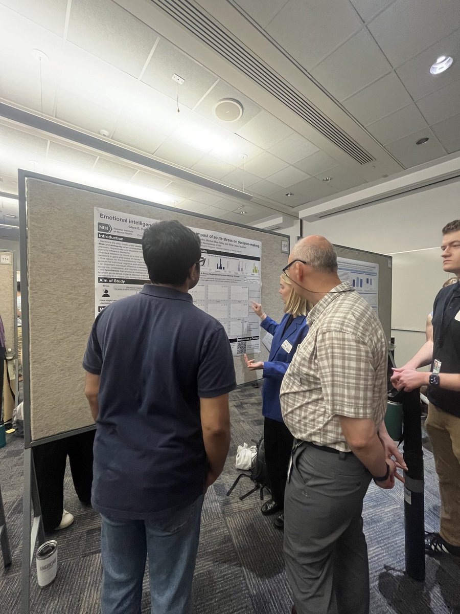 chaeffner12's tweet photo. With SNE 2024, a wonderful conference-filled summer/fall ends. I had the privilege to attend several meetings, including the NIH Postbaccalaureate Poster Day, where I was awarded an Outstanding Poster Award. https://t.co/MaST8AB0IS