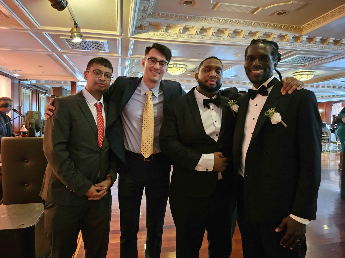 Craig M. 🕊 tweet media