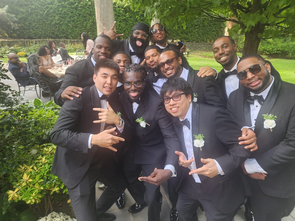 Craig M. 🕊 tweet media