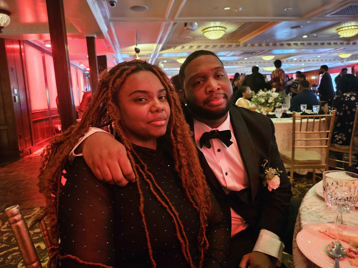 Craig M. 🕊 tweet media