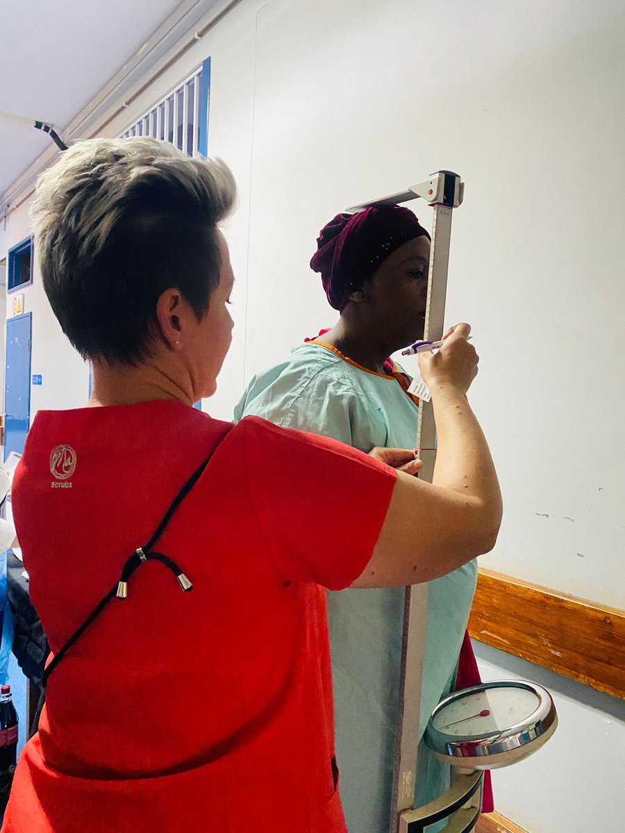 TamboHospital's tweet photo. The Human Nutrition Department observes National Nutrition Week. They emphasize the importance of proper nutrition for physical, and emotional well-being. While encouraging staff members to adopt healthier eating habits and embrace a nutritious lifestyle. #AsibeHealthyGP https://t.co/AphEggAYQP