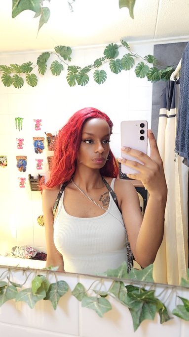 Everytime I wear I white tanktop with my harness I feel like a detective thats about to be dirty as hell<a href="/tag/footfetish"class="tags"><span>#footfetish</span></a><a href="/tag/ebonygoddess"class="tags"><span>#ebonygoddess</span></a><a href="/tag/feetpics"class="tags"><span>#feetpics</span></a>