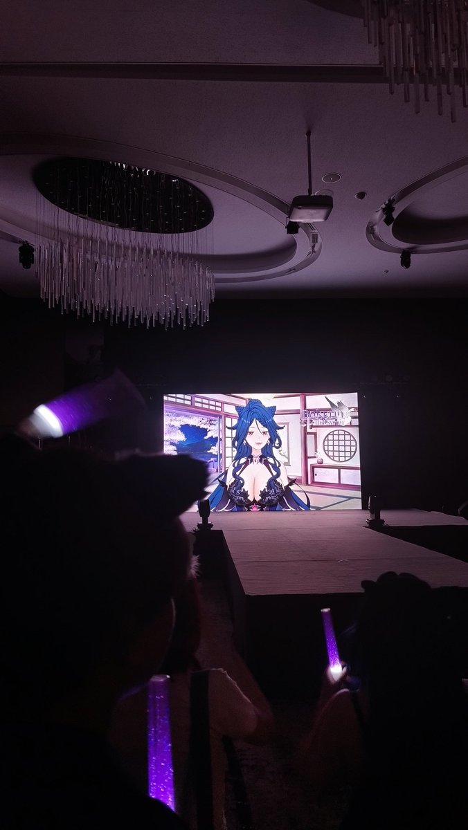 NutPornsit's tweet photo. คนสวยขึ้น Stage
@BakurinS 
#Coseden https://t.co/5ORAcGPK4t