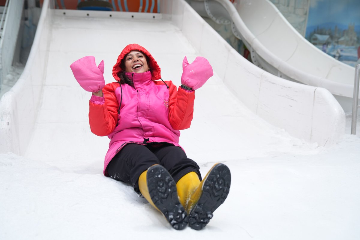 SnowKingdomInd1's tweet photo. Group-in to explore the joy that has no boundaries
For More Info
Call us : +91 73 82 22 22 22
visit us- https://t.co/l5bDQkryX4
#snowkingdom #memoriesmade #snowballfight #joyfulmoments #entertrainment #trampoline #sledge #snowfall #snow #snowkingdomindia https://t.co/JfD3ABdG0I