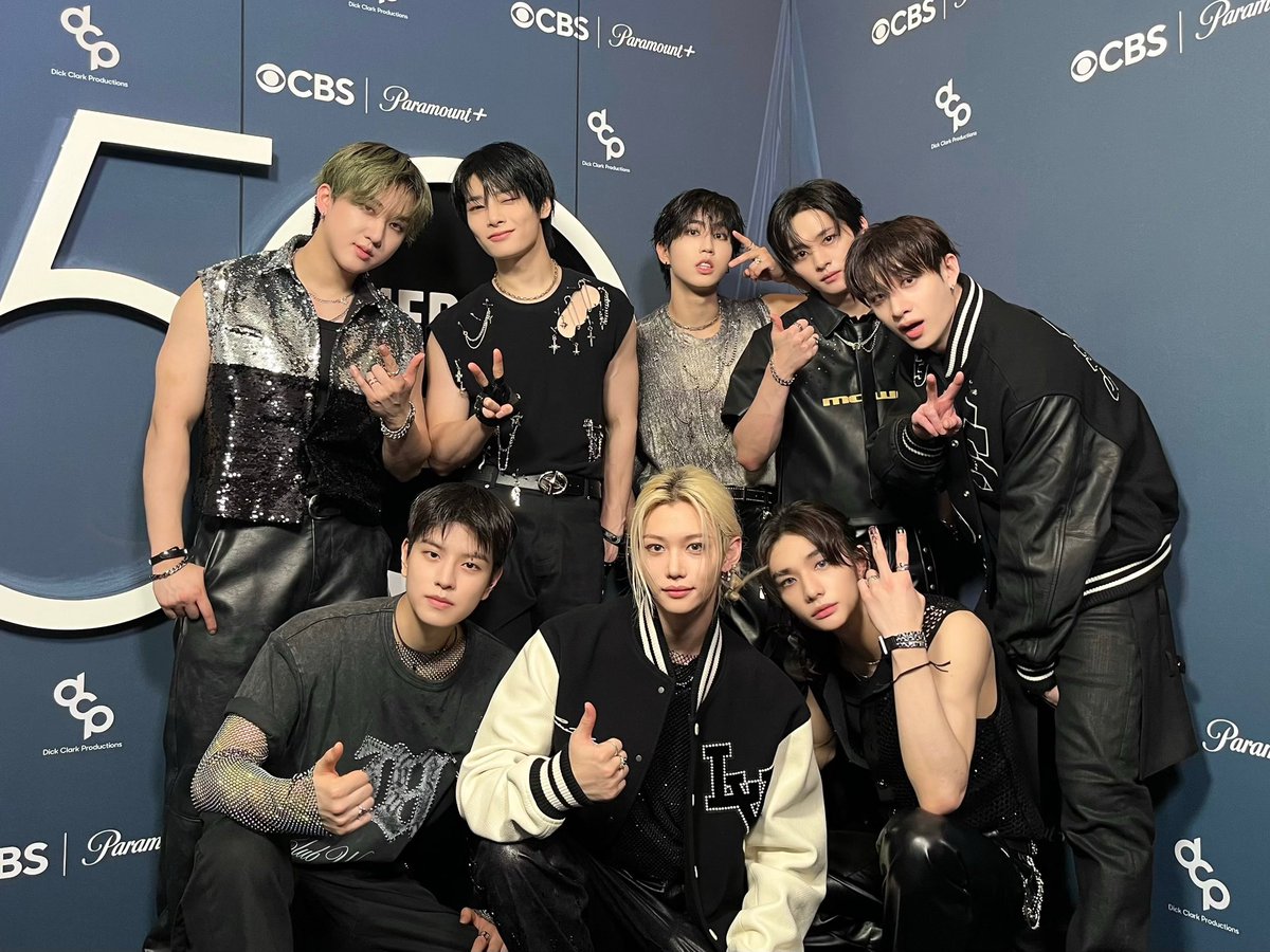 stayvillesnews's tweet photo. NEWS | @Stray_Kids is nominated for MAMA’s FANS’ CHOICE (MALE), and it includes voting on 𝕏 (formerly TWITTER). You can post once per account per day by using the quoted text below. We encourage you to also RT this post.

“We vote #StrayKids for #2024MAMAVOTE”

GOAL: 300 RTs https://t.co/E9gHUNk6fr