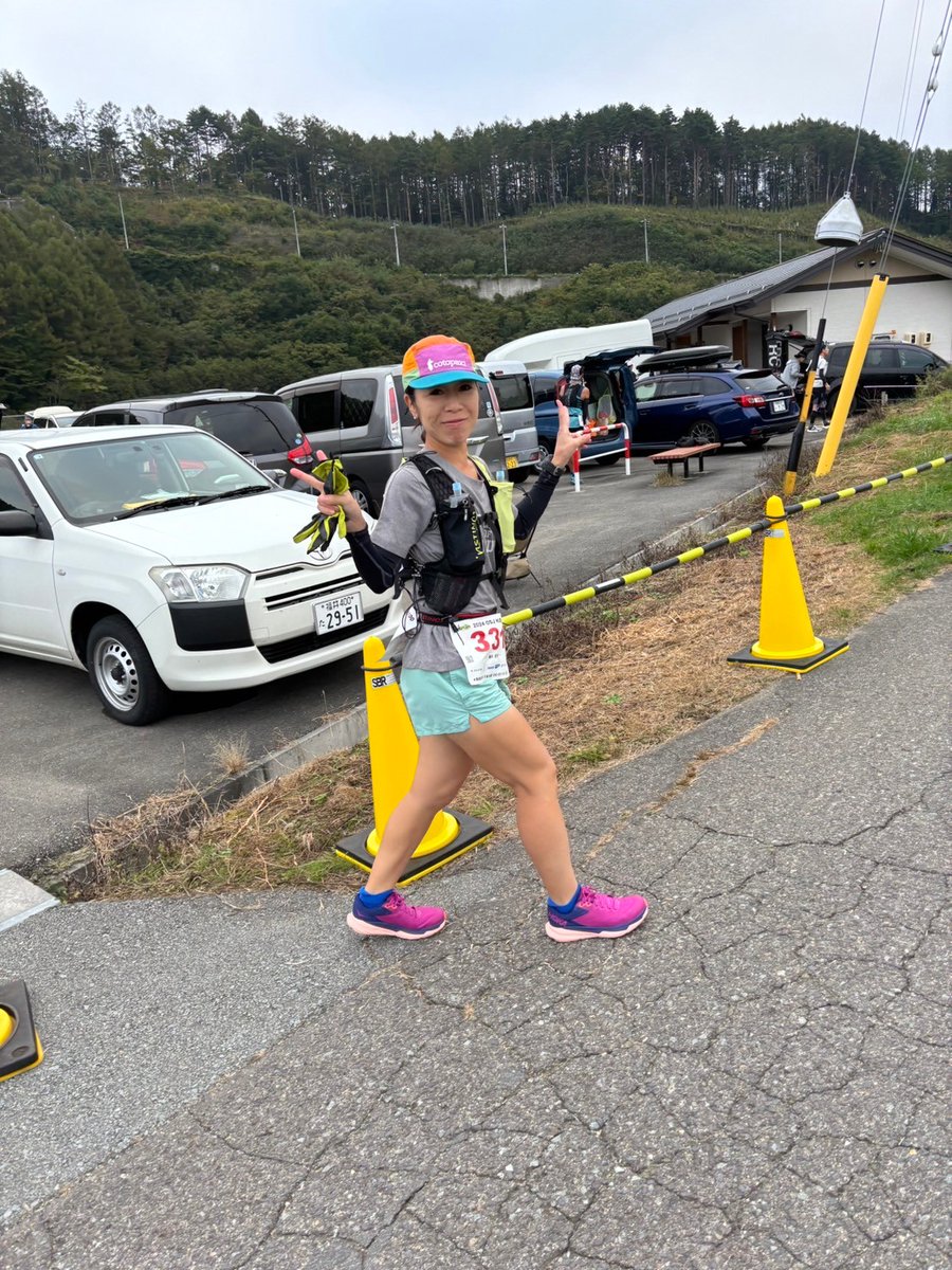 ayako00000000's tweet photo. 今年のKOUMI100は2周でおわり。しばらく身体のメンテナンスで走るのはお休み。休憩前にみんなとKOUMI100を走れた事が嬉しかった!
#KOUMI100 https://t.co/cftsNFzHKe