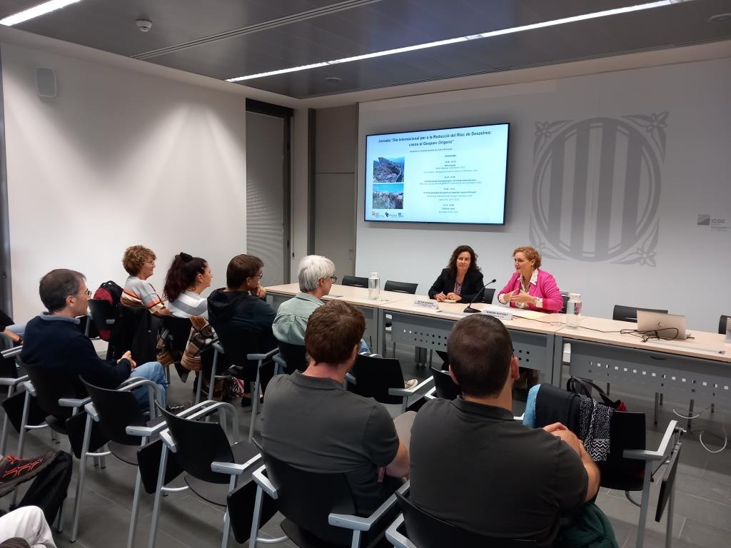 ICGCat's tweet image. ⛰️El passat 11/10, en motiu del Dia Internacional per a la Reducció del Risc de Desastres, vam celebrar una jornada amb @GeoparcOrigens a Tremp sobre la necessitat de prevenció i actuació davant els #riscos #geològics del nostre territori. També vam visitar alguns llocs afectats.