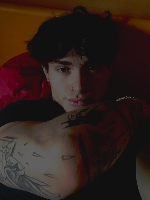 B4DBl0OD's tweet photo. ⠀

ㅤㅤㅤ𝑫𝐀𝐕𝐈𝐃    𝐀.    𝑩𝐋𝐀𝐍𝐂𝐎   (༒)
ㅤㅤ    ——   KNOWN AS 𝕯͟𝗔͟𝗕͟𝗜
ㅤㅤㅤDESDE EL INICIO. 2002 !
ㅤㅤㅤRED'S 𝘉𝘐𝘒𝘌𝘙 &amp;&amp; 𝘓𝘈𝘞𝘠𝘌𝘙
ㅤ
⠀⠀⠀⠀⠀⠀⠀ https://t.co/DqAnPPwwtK