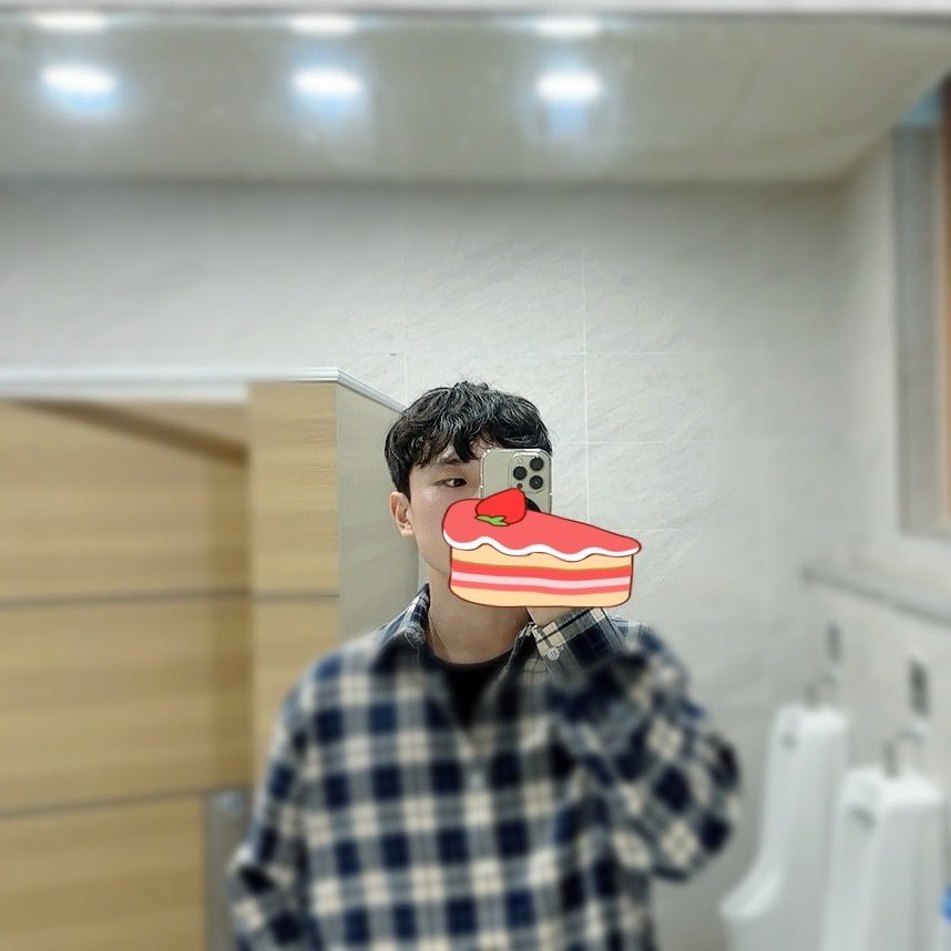 whathehellitis's tweet photo. 🍰

#대전 #서울 #섹트 #트친 #맘눌뎀 #디엠 https://t.co/byjyHUyYDz