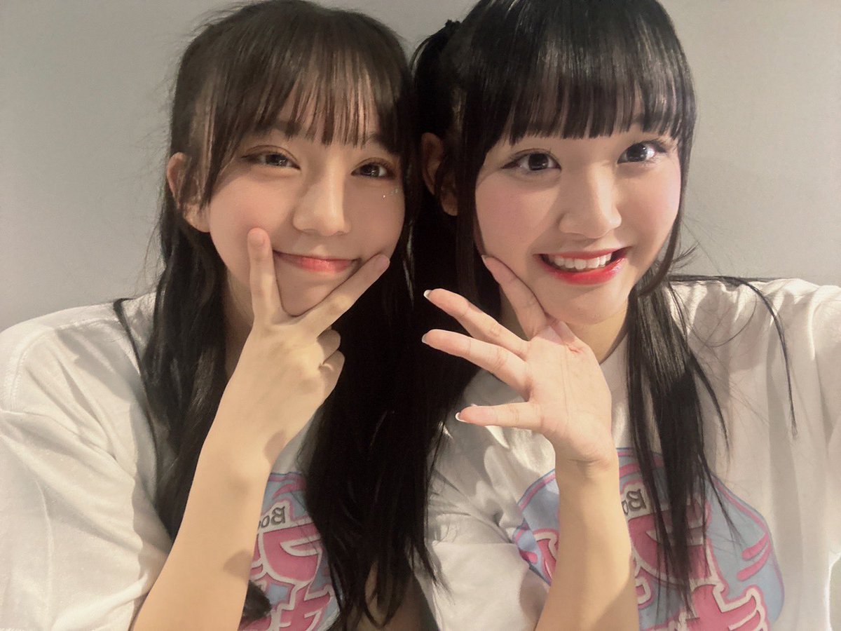 NGT48 3期生 (@ngt48_3kisei) on Twitter photo 磯部瑠紅(いそべるあ)です❤️💙
#Boostyファンまつり2024 ありがとうございました!
HKT48の皆さんとお写真を撮ったのでこちらで投稿したいと思います🥰
尚、個人でInstagramはしているので是非フォローよろしくお願いします🙇♀️
ID→<a href="/_rua57_/">磯部瑠紅(NGT48)</a>
#磯部瑠紅
#坂本りの さん
#井澤美優 さん
#渋井美奈 さん 磯部瑠紅(いそべるあ)です❤️💙
#Boostyファンまつり2024 ありがとうございました!
HKT48の皆さんとお写真を撮ったのでこちらで投稿したいと思います🥰
尚、個人でInstagramはしているので是非フォローよろしくお願いします🙇♀️
ID→<a href="/_rua57_/">磯部瑠紅(NGT48)</a>
#磯部瑠紅
#坂本りの さん
#井澤美優 さん
#渋井美奈 さん