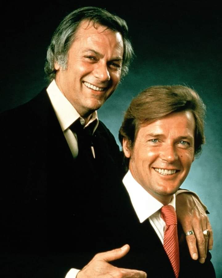 barbaravitali2's tweet image. Remembering #RogerMoore October 14,1927_May 23,2017 (Age 89) #ThePersuaders #TonyCurtis #TheSaint #AViewToAKill #Octopussy #JamesBond @007 @sirrogermoore