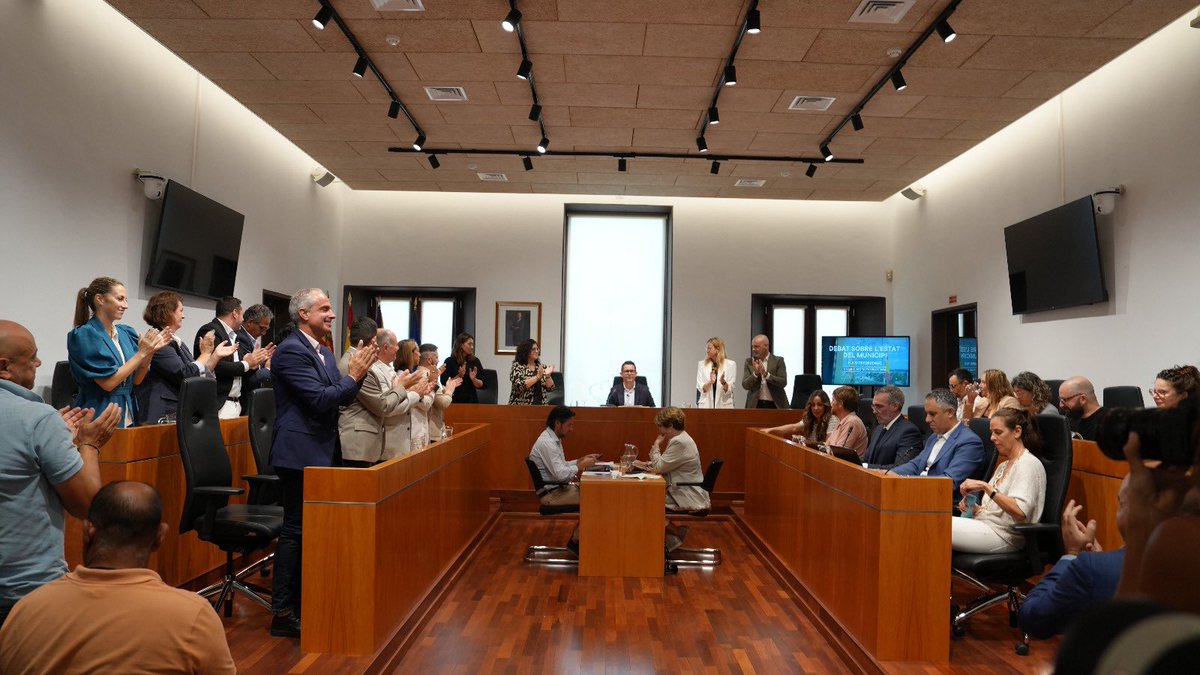 🔵 En el debate del estado sobre el municipio el alcalde, <a href="/TrigueroIbiza/">ＴＲＩＧＵＥＲＯ</a>, ha valorado los 16 primeros meses del equipo de gobierno del PP en el <a href="/ajeivissa/">Ajuntament d'Eivissa</a>
