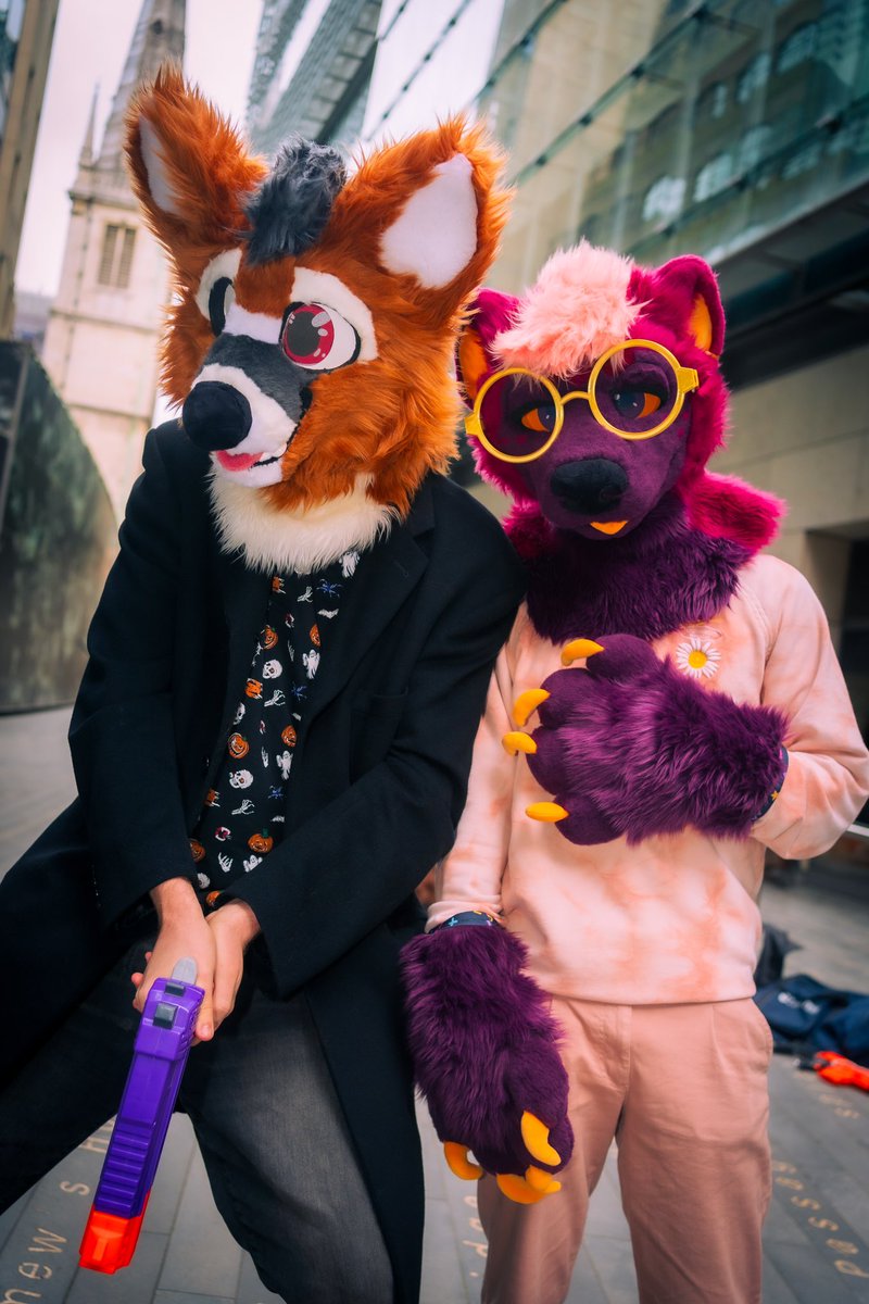 Yeenmutt's tweet photo. Had a blast at my first #LFM, and got to meet so many cool suiters! 💫

Thanks to the amazing @NeapolitanPubby for these 📸 https://t.co/nDrYMU220T