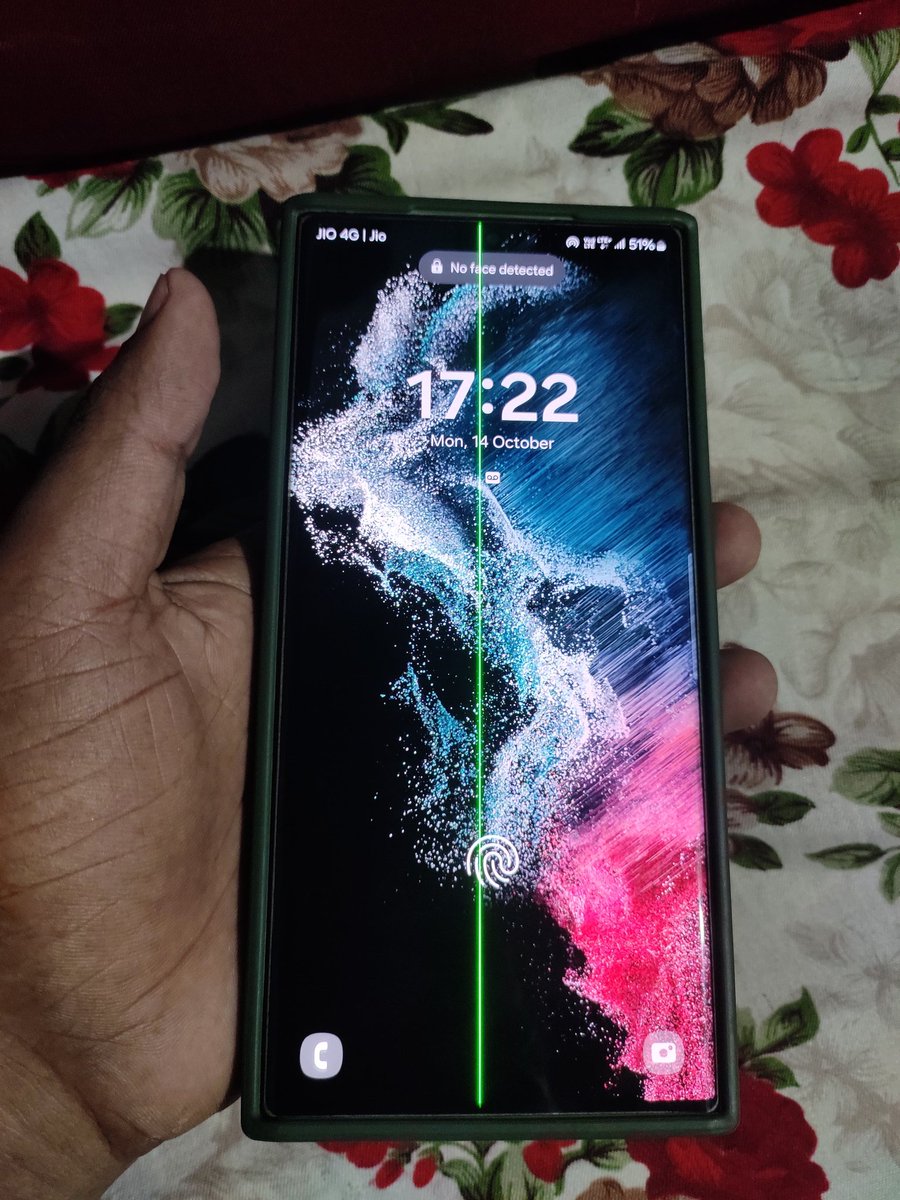 PiadaAlexa's tweet photo. @GyanTherapy dada please help me 2 sal 7 Mahina hua or phone me ye blue line agaya achanak se na tuta hai na water laga hai ek flagship phone agar 5 year na chale to kya chalega. Sir please 🥺 help me 🙏🙏 https://t.co/ohb7lANu1A
