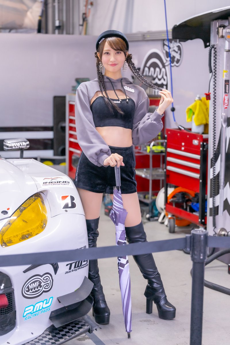 HirotakeKuga's tweet photo. #SUPERGT Rd.6 2024.09.21
ピットウォーク
#神崎りの さん (@rinodayo__s2)②
撮影ありがとうございました🙇🏻♂️
#スーパーGT #supergt2024
#mutaRacingINGING
#muta
#mutaracingfairies
#RA #レースアンバサダー
#RQ #レースクイーン https://t.co/4BipQTfbtL