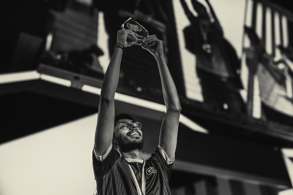 King Galaxy tweet media