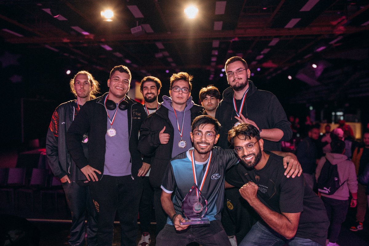 King Galaxy tweet media