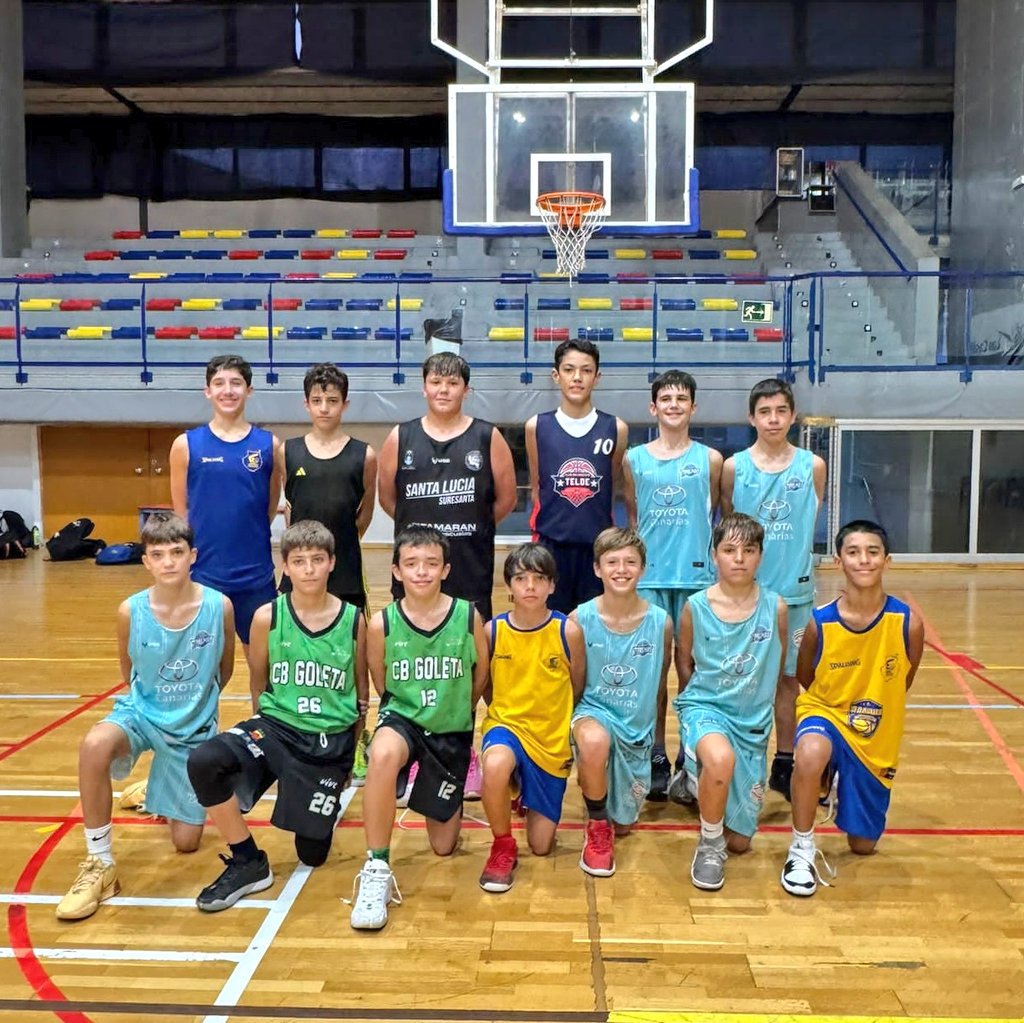 FIBGranCanaria's tweet photo. 🔝 Otro día de entrenamientos para las preselecciones #FIBGranCanaria 🟡🔵
🏟️ L@s #PreCadete y #PreInfantil se ejercitaron este domingo en el Pabellón Miguel Soleasa del Colegio Heidelberg 🙏🏻 https://t.co/0xS2i2yyWL