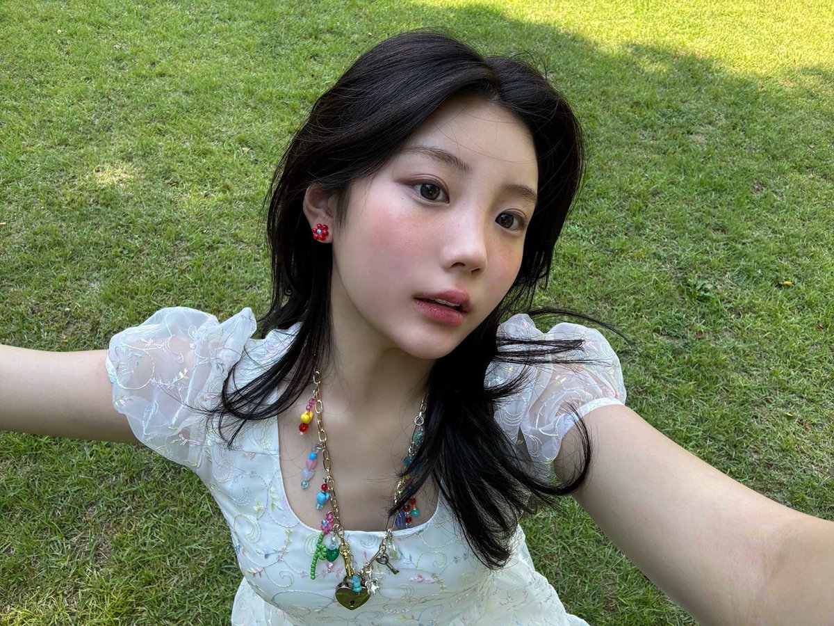 wonheeits's tweet image. ㅤ
𝓑looming brighter than the flowers 🌸✨ f𝓕eeling the magic of nature! (｡&amp;gt; ᴗ ☆｡) ‧₊˚ ㅤ
ㅤ