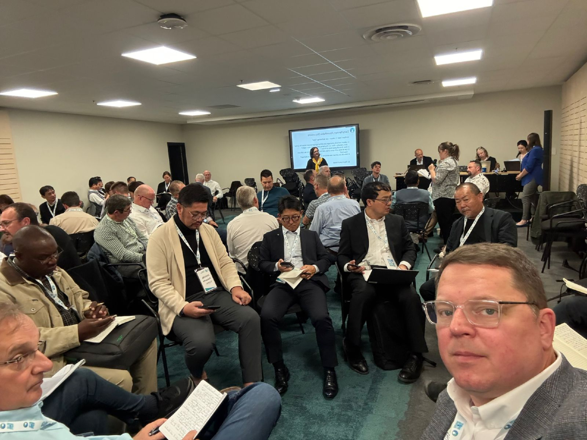 FedelecheFG's tweet photo. #HOY🔴 Presidente de Fedeleche participa en foro mundial con líderes lecheros para asegurar un futuro sostenible de los productores 🐄🇨🇱
#leche #lecheros #lechechilena #lechesustentable #fedeleche #productores #fil #idf #cumbremundialdelaleche https://t.co/PxkC5p0TTU