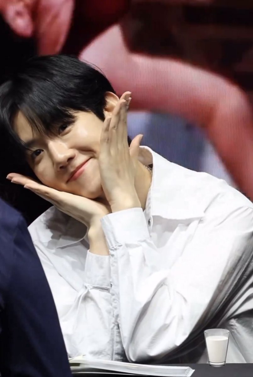 zero_coke55's tweet photo. #2024MAMAVOTE #BAEKHYUN https://t.co/igwoauRieB
