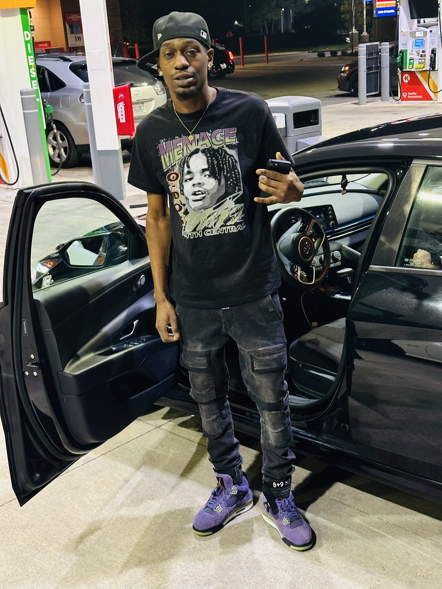 🖕🏾All tha hatin left tha bull 💩 behind me i been on tha road gettin to tha dough 💰‼️

#Nohandouts