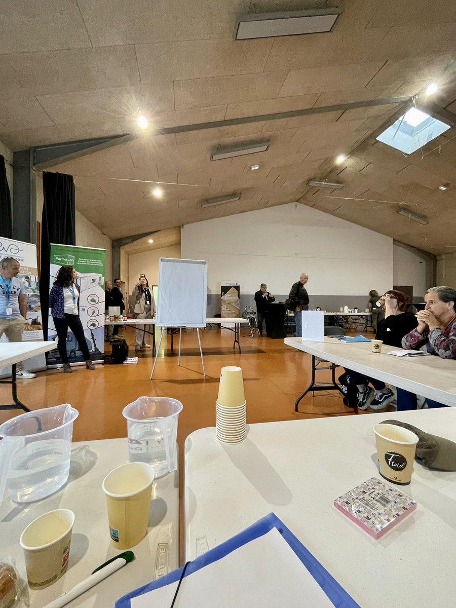 Ce matin, Marie était présente à la 2nde édition du Forum des circuits courts, animée par le réseau @Direct Fermiers 31 🔁 Une matinée d'échanges très intéressante qui s'articulait autour de 4 thèmes, dont celui de la transformation 🌽