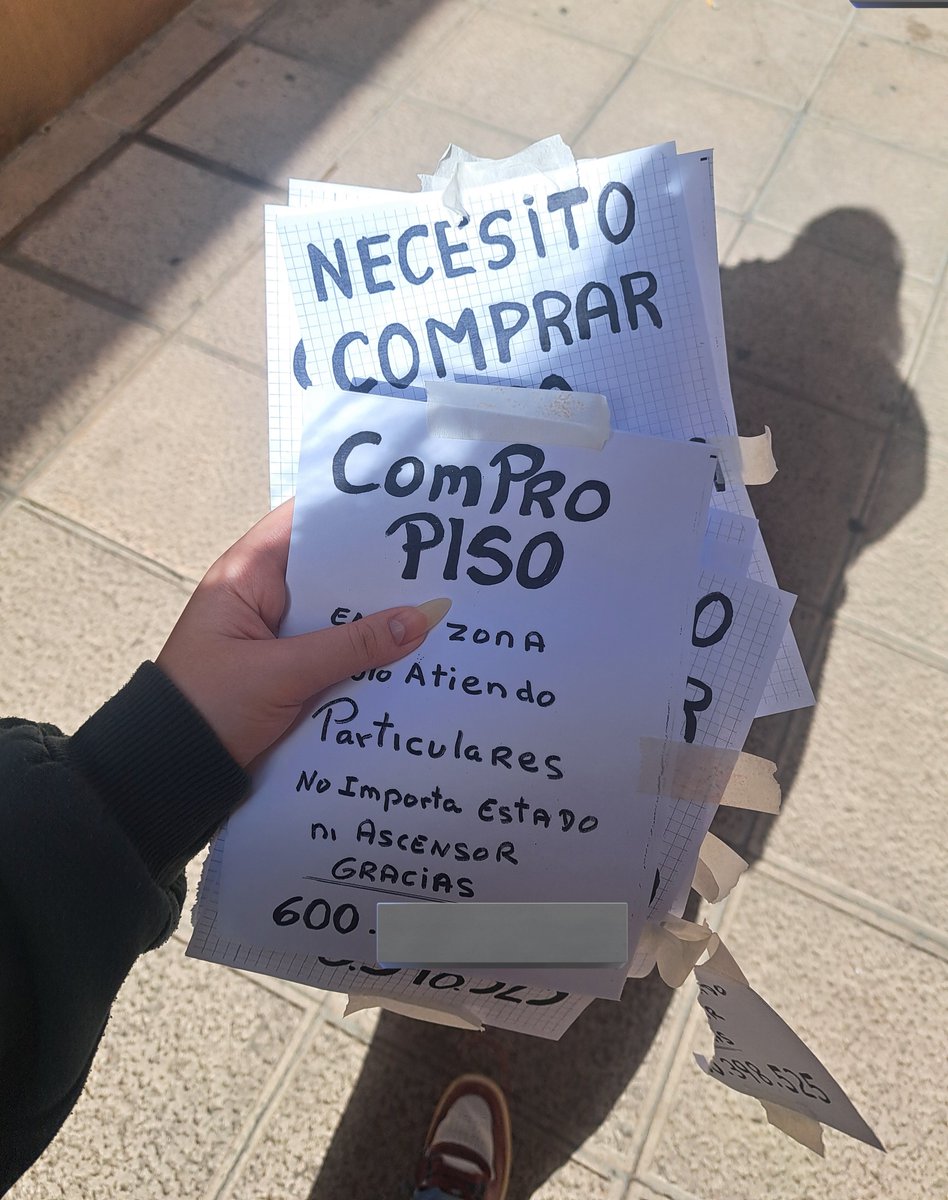 chicos cada vez q veáis estos carteles los arrancais vale