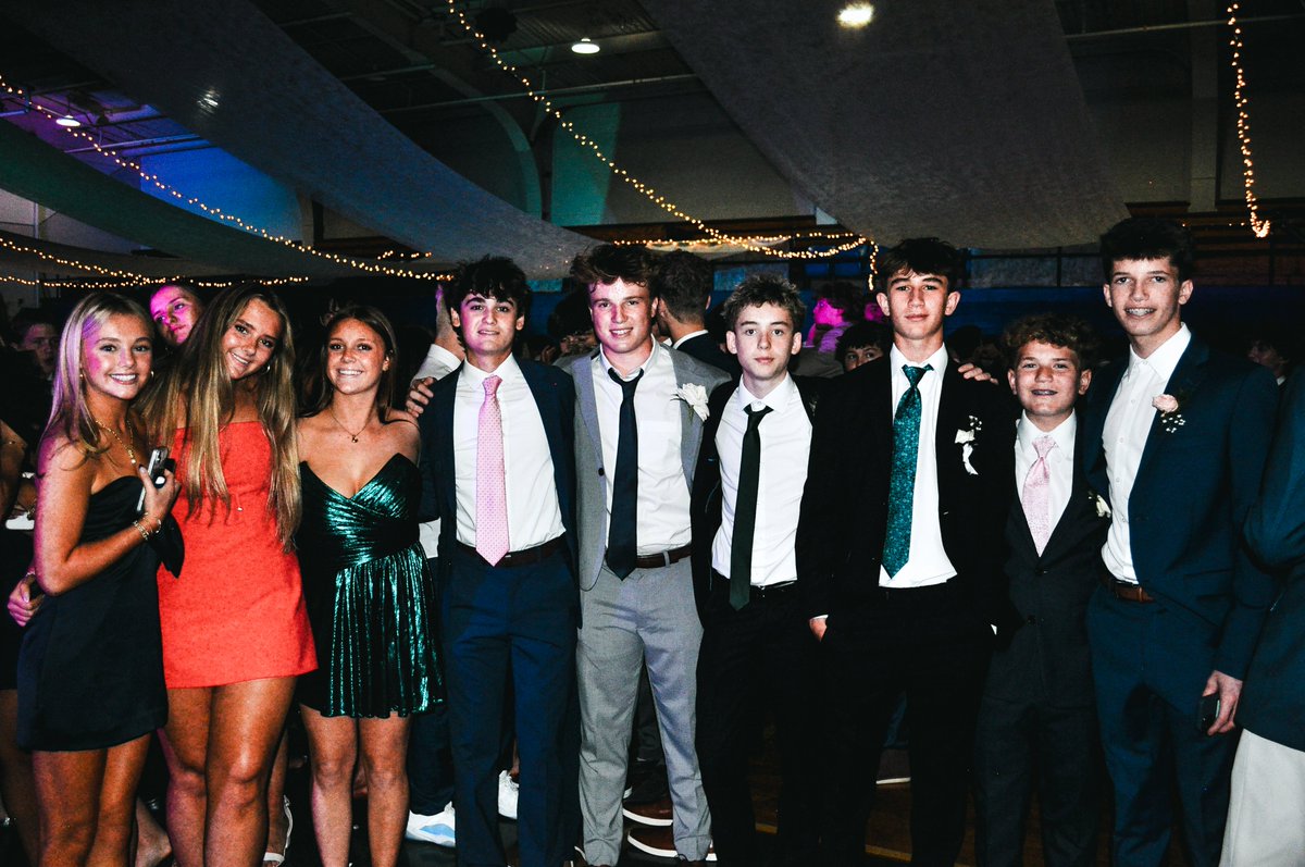 Lexington Catholic tweet media