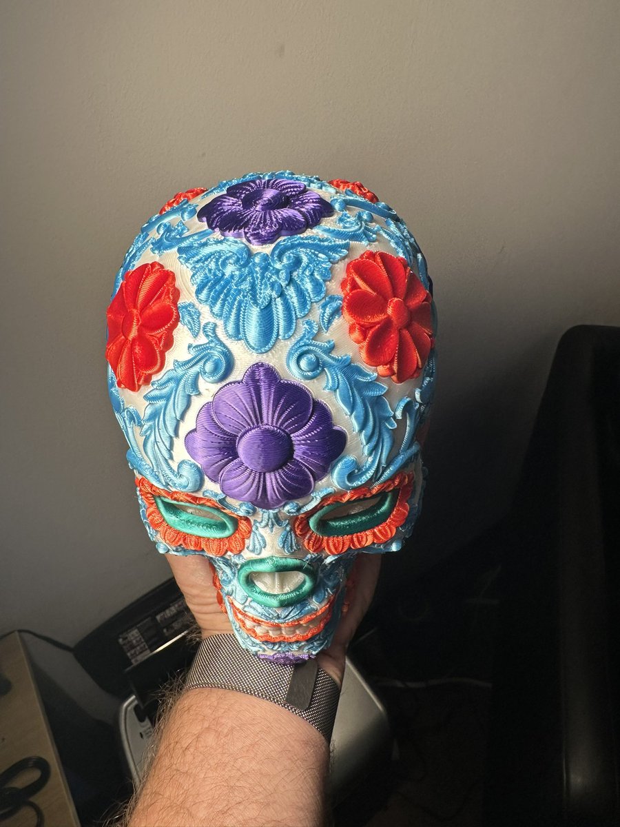 MCHRISP1's tweet photo. Sugar Skull by @ChelsC423 

Printed in @PrintedSolid #JessiePremiumElixir
Colors used: Natural, Royal Ruby, Nightshade, Misty Green and Aquamarine. https://t.co/3OAPWHlI5j