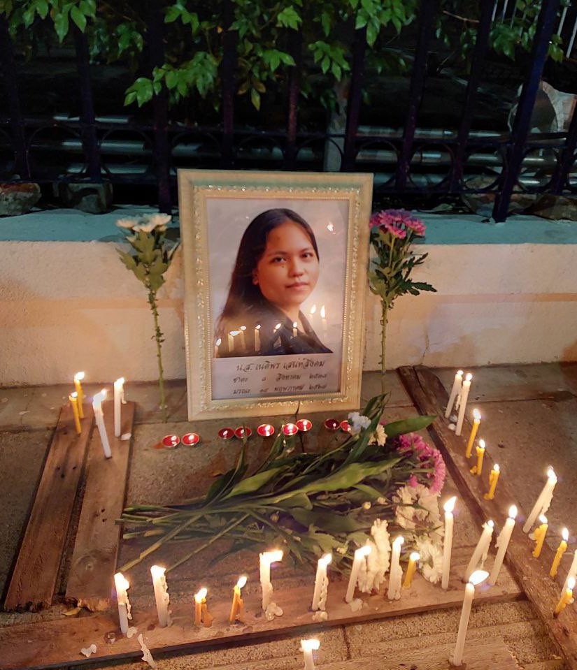 ผ่านมา 5 เดือน (153 วัน) วัน ที่ไร้ซึ่งคำตอบจากกระบวนการยุติธรรมไทย

อย่าลืมบุ้ง เนติพร
อยากลืมข้อเรียกร้อง 2 ข้อ ที่เดิมพันด้วยชีวิต คือ ขอให้มีการปฏิรูปกระบวนการยุติธรรม และจะต้องไม่มีใครติดคุกเพราะเห็นต่างทางการเมืองอีก

#บุ้งทะลุวัง
#ปฏิรูปกระบวนการยุติธรรม