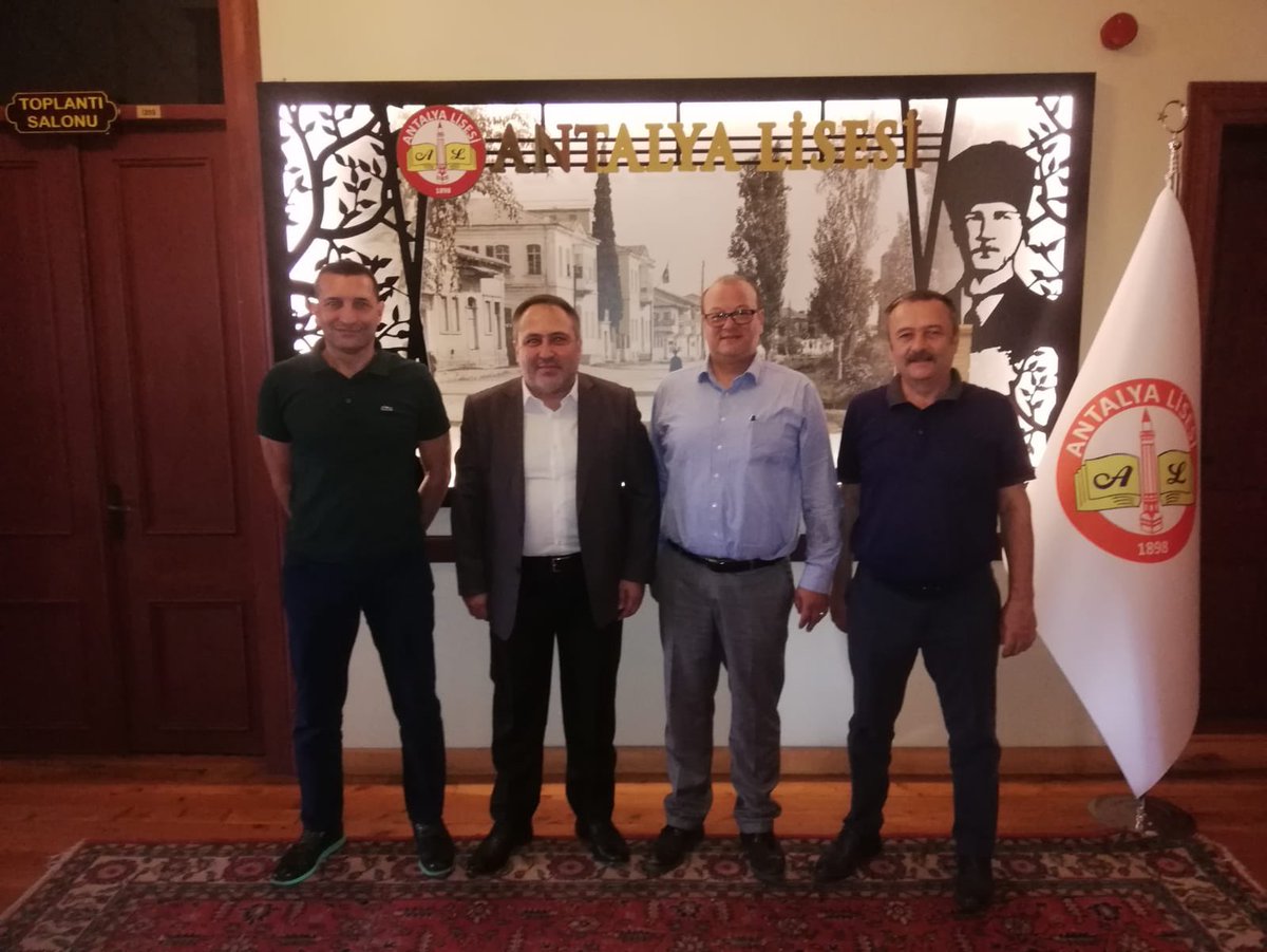 Türk Eğitim -Sen 1 Nolu Şube Başkanımız Oğuz Öztürk ve Şube Başkan yardımcımız Fatih Taşkınöz hocamla birlikte Antalya’mızın ilk eğitim öğretim kurumu Antalya Lisesi Müdürümüz Ali Yerli beyi ziyaret ettik.