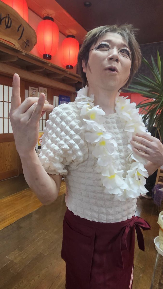 marskitakami's tweet photo. 大衆演劇【江釣子座】
9.10月公演　本家真芸座🪭
明日は休演日、明後日16日は皆様お待ちかね『シニアデー』もとい、まーす北上支配人が江釣子座に登場‼️
今年の田村の集大成をお見せ致します😆
【田村の日】お楽しみに、特にシニアの方笑
#まーす北上　#江釣子座　#本家真芸座　#支配人　#田村の日 https://t.co/wmoRMIWxgY