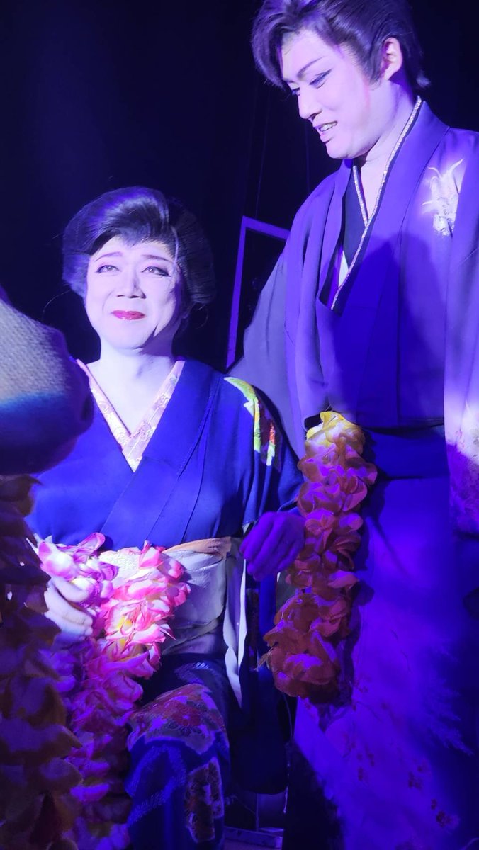marskitakami's tweet photo. 大衆演劇【江釣子座】
9.10月公演　本家真芸座🪭
明日は休演日、明後日16日は皆様お待ちかね『シニアデー』もとい、まーす北上支配人が江釣子座に登場‼️
今年の田村の集大成をお見せ致します😆
【田村の日】お楽しみに、特にシニアの方笑
#まーす北上　#江釣子座　#本家真芸座　#支配人　#田村の日 https://t.co/wmoRMIWxgY