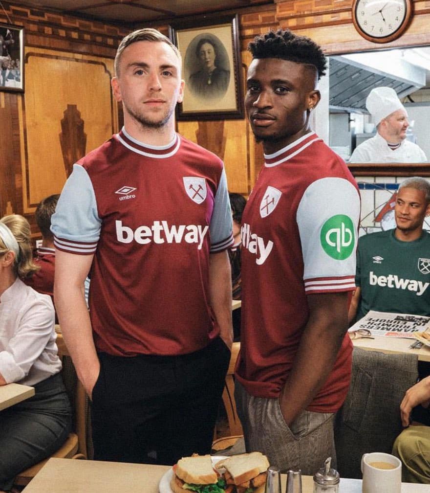 West Ham have agreed a new deal with kit manufacturers Umbro at a higher rate in excess of the £7m per season from the last contract. [C&amp;H]