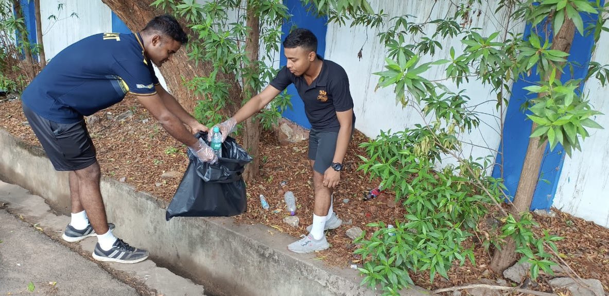 IN_Dega's tweet image. ♻️📷 As part of #Specialcampaign4.0 for a cleaner &amp;amp; greener future, #IN_Dega has launched a #Plastic Waste Removal Campaign and #NoVehicleDay. A great step toward reducing pollution, promoting sustainability, and protecting our environment! 🌍 

#SwachhataHiSeva2024…