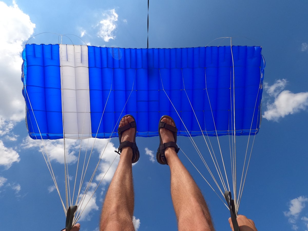 GojumpR's tweet photo. At GoJump, you’ll experience the ultimate adventure in the sky!
https://t.co/HTKgZjSxM4
#skydive #airplane #freefall #parachute #diverdriver #bucketlist #adventuretime #romania #tandemskydive #gojump #timisoara #cessna172 #uptvector #emotions #tandemskydiving #happycustomer https://t.co/t6Ud0R5aLe