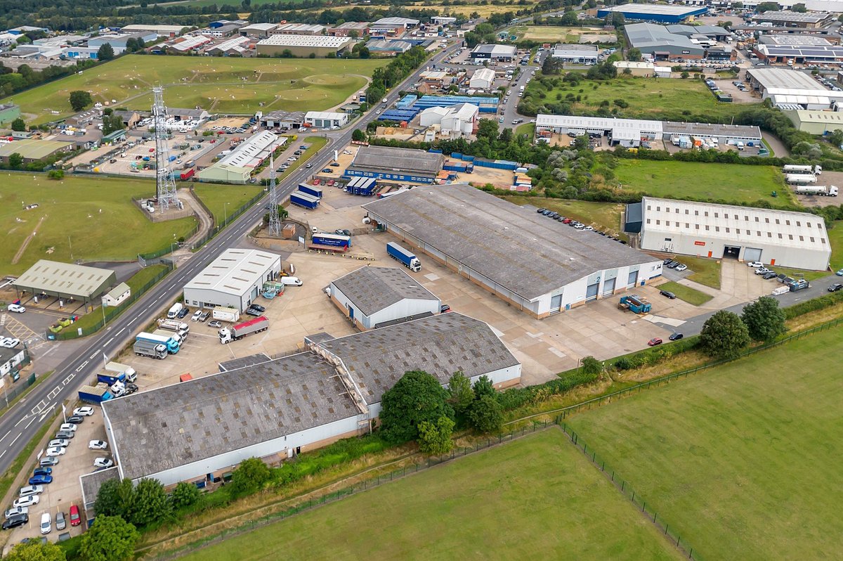 MerrifieldsCS's tweet image. We are now managing the common areas of Mundford Road Trading Estate in Thetford! This multi-occupied estate houses several businesses, and our role includes managing the common parts via a Service Charge for the estate’s management and profile for all occupiers and customers.