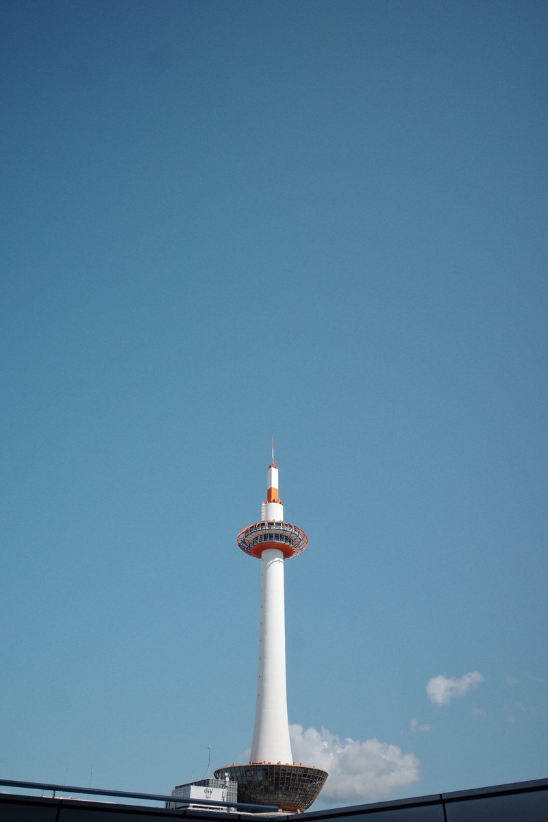 5Plee's tweet photo. #kyoto #kyototower
#富士フイルム #fujifilm #fujifilm_xseries  #COSINA #Voigtlander #nokton23mmf12

秋晴れの見本のような三連休の京都 https://t.co/8S3CGAP12z