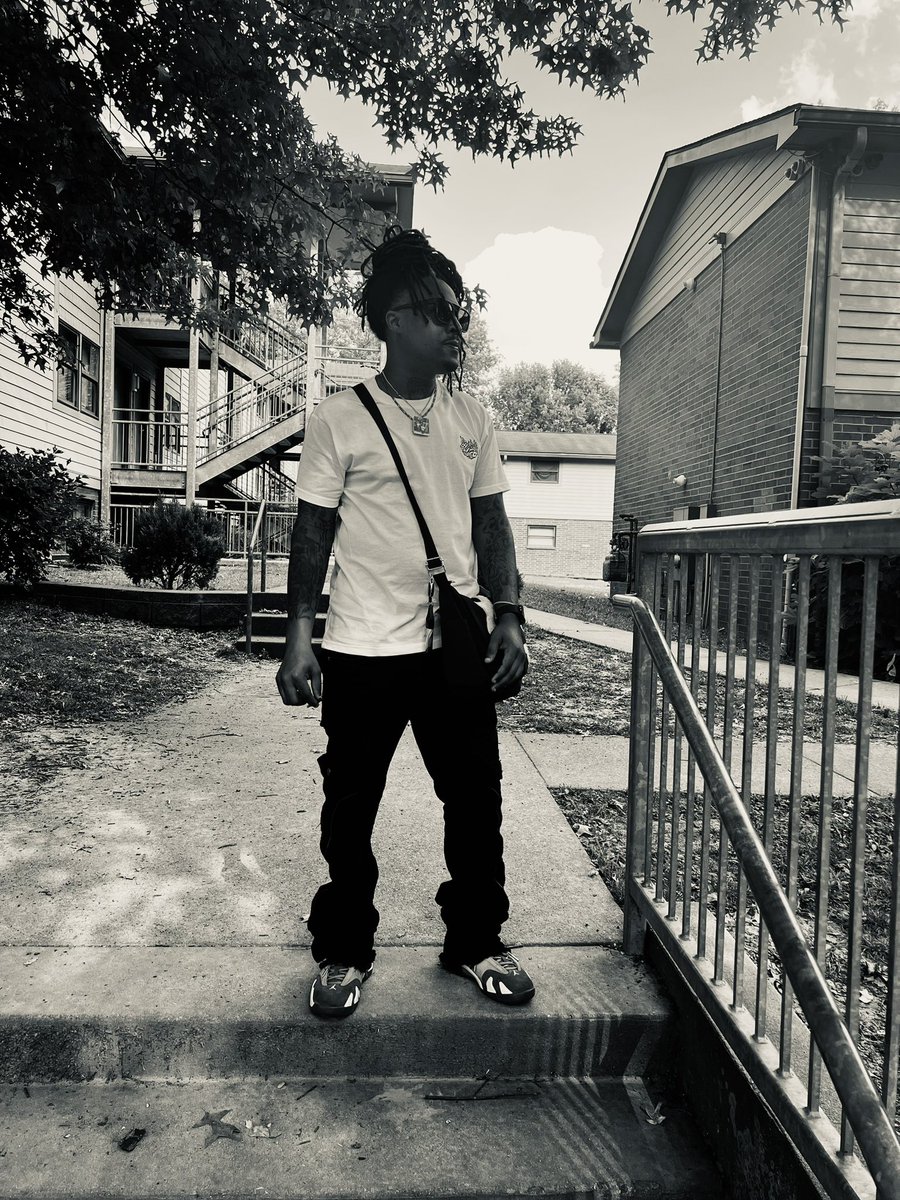 WayneTooLit tweet picture