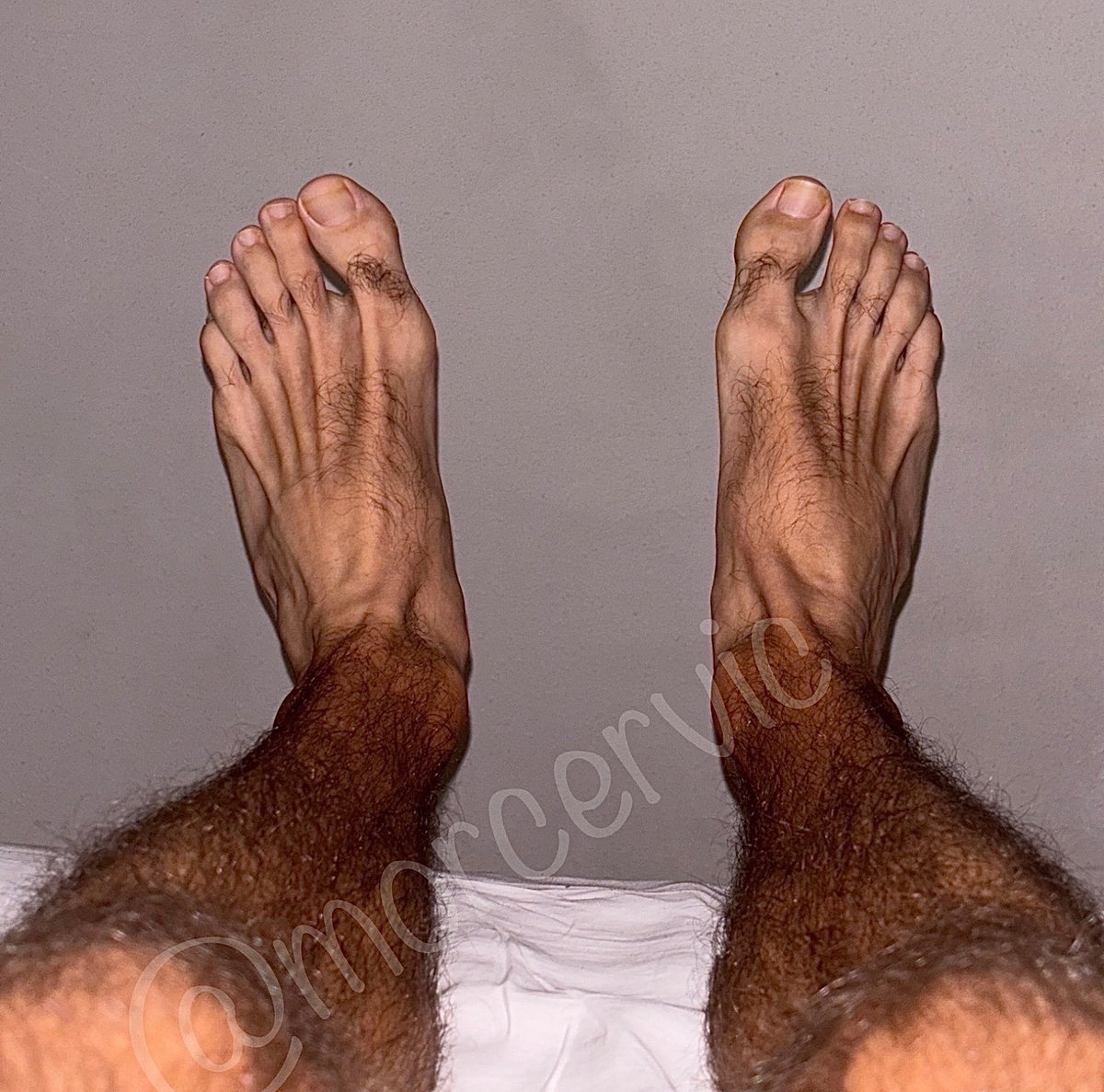 morcervic's tweet photo. More feet! https://t.co/9aALN1SomL
