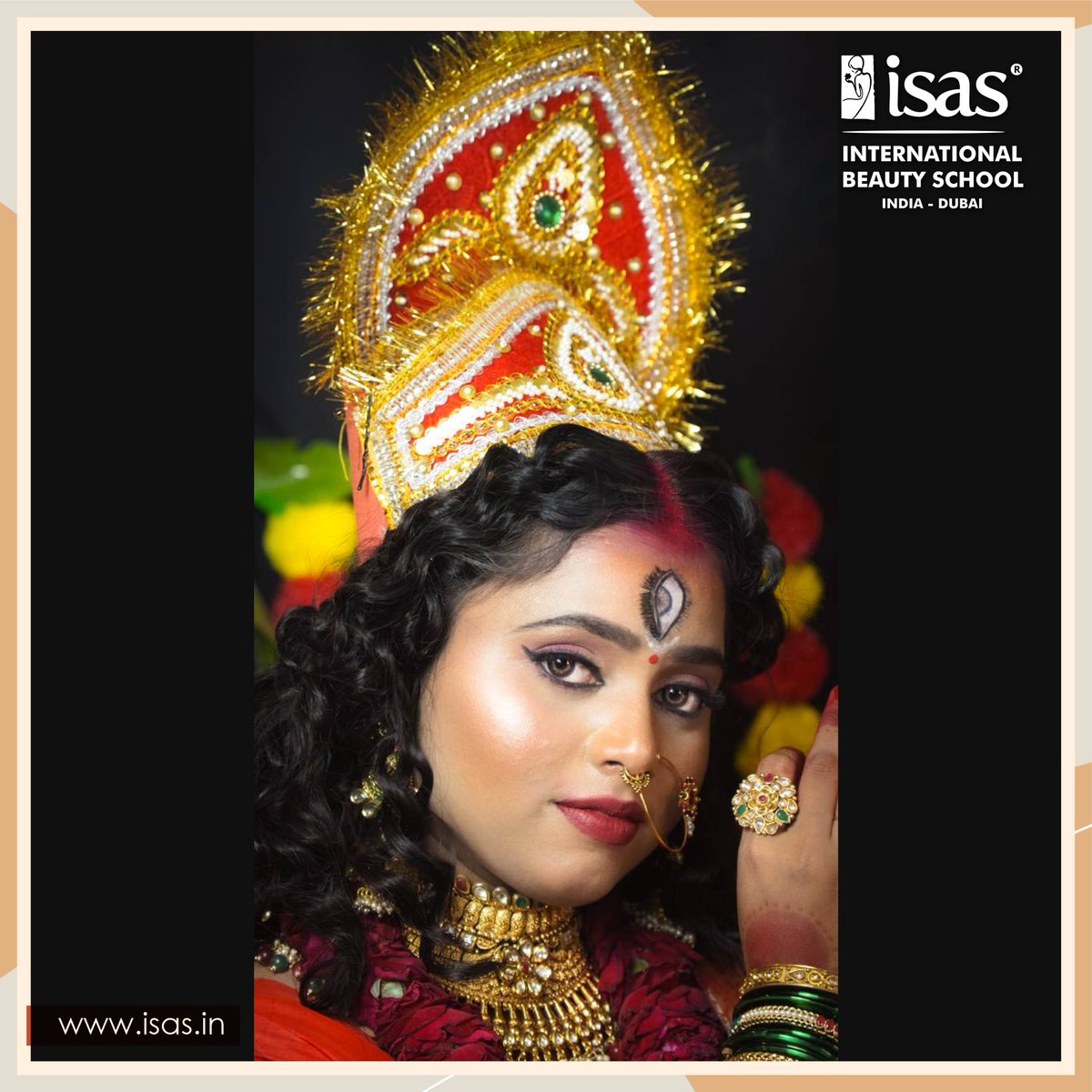 isas_pune's tweet image. 💃✨ Navratri Glow: Embrace the Festivities with ISAS Beauty School ✨💃

isas.in

#ISAS #NavratriLook #FestiveMakeup #BeautySchool #MakeupArtistry #Navratri2024 #CelebrateInStyle #GarbaLook #DandiyaNights #MakeupInspiration #FestiveGlam #TraditionalMakeup