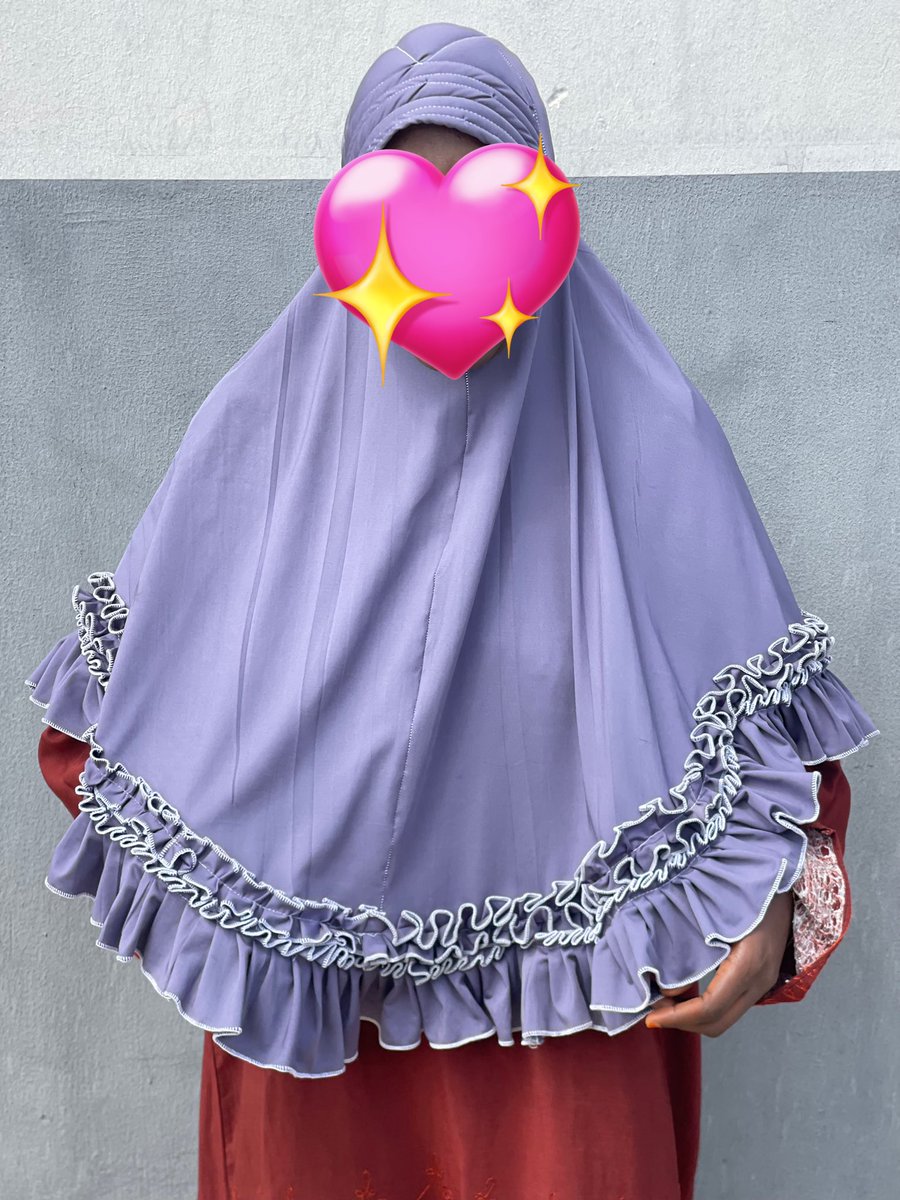 taoherself's tweet photo. Assalam Alaikum Sir/Ma
I have beautiful Hijab 🧕 in different print, So affordable
Do well to patronize me 🙏🏽
Frame 1: 4000 
Frame 2: 4000 
Frame 3&amp;4: 5500 https://t.co/6LfOmtQpKc