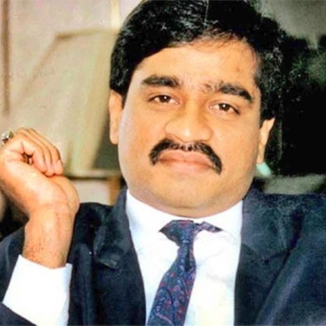एक समय था जब एक मुस्लिम आतंकी पूरे मुंबई को दहशत में रखता था, अब एक हिंदू के नाम से सब मुल्लों के नाड़े ढीले हो रखें हैं 😂

#LawrenceBishnoiGang #Behraich
#BabaSiddique #SalmanKhan𓃵