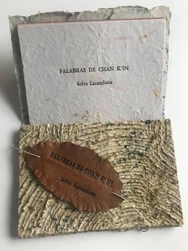 Adan Griego (@griegoadan) on Twitter photo From <a href="/StanfordLibs/">Stanford University Libraries</a>, on this day enjoy 2 special books by #IndigenousArtists: *Shapono. Escuela Intercultural Bilingüe Yanomami, 2000. tinyurl.com/3nu6adb7. *Palabras de Chan K’in. Taller Leñateros, 2004. tinyurl.com/tb9653tu. <a href="/AlbertoBMendoza/">Alberto B Mendoza</a> <a href="/StanfordHistory/">Stanford History</a> <a href="/StanfordCLAS/">Stanford - CLAS</a> From <a href="/StanfordLibs/">Stanford University Libraries</a>, on this day enjoy 2 special books by #IndigenousArtists: *Shapono. Escuela Intercultural Bilingüe Yanomami, 2000. tinyurl.com/3nu6adb7. *Palabras de Chan K’in. Taller Leñateros, 2004. tinyurl.com/tb9653tu. <a href="/AlbertoBMendoza/">Alberto B Mendoza</a> <a href="/StanfordHistory/">Stanford History</a> <a href="/StanfordCLAS/">Stanford - CLAS</a>