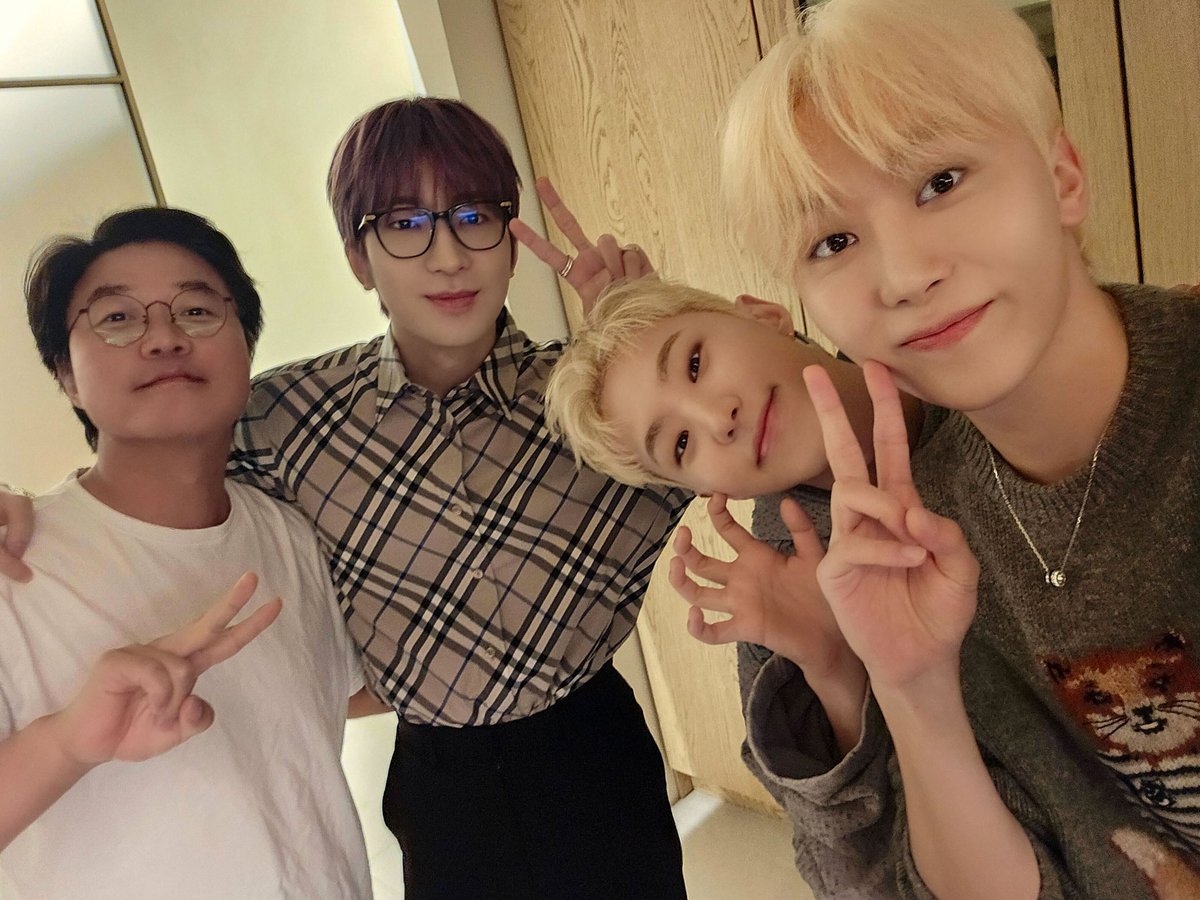 오늘 십오야 라이브 너무 조아따···
다들 씩씩하게 진행 짱 잘해줌🥹 위버스라이브로 다져진 실력인가바..