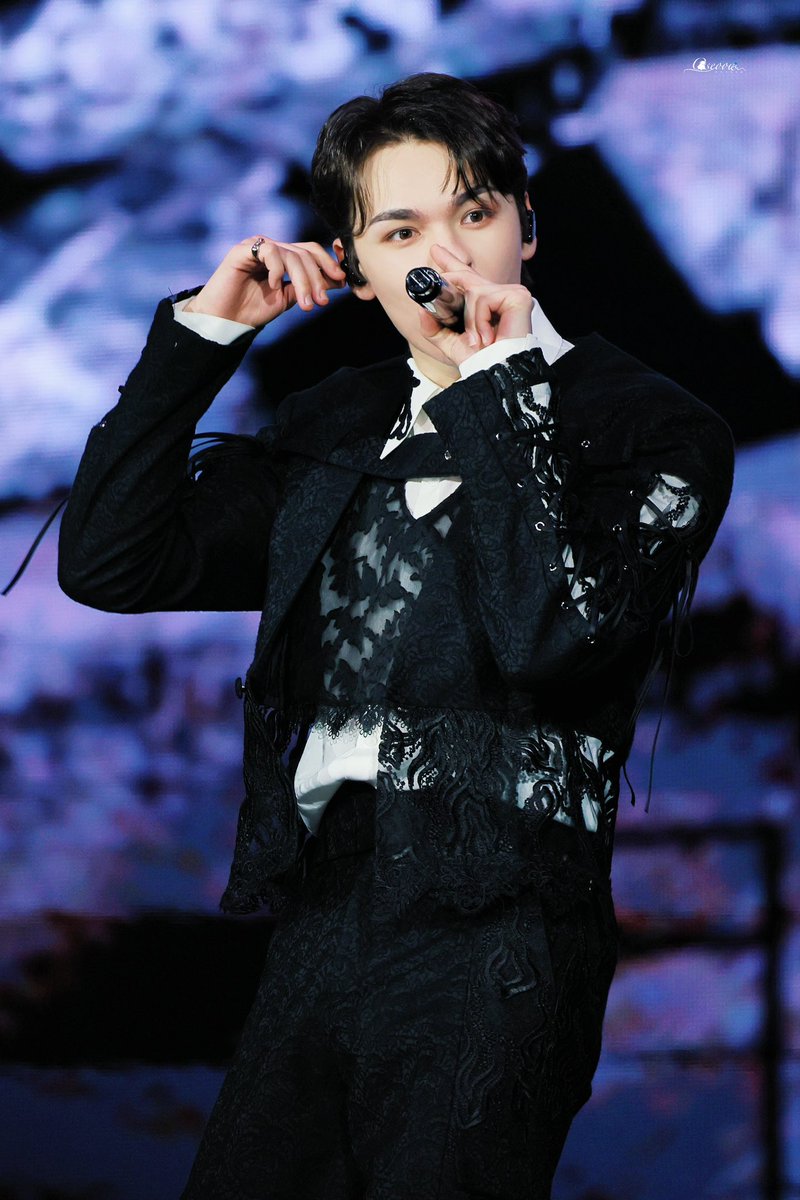 241012 D-1 SEVENTEEN [RIGHT HERE] 
IN GOYANG 

 #VERNON #버논 #최한솔 #バーノン 
#세븐틴 #SEVENTEEN