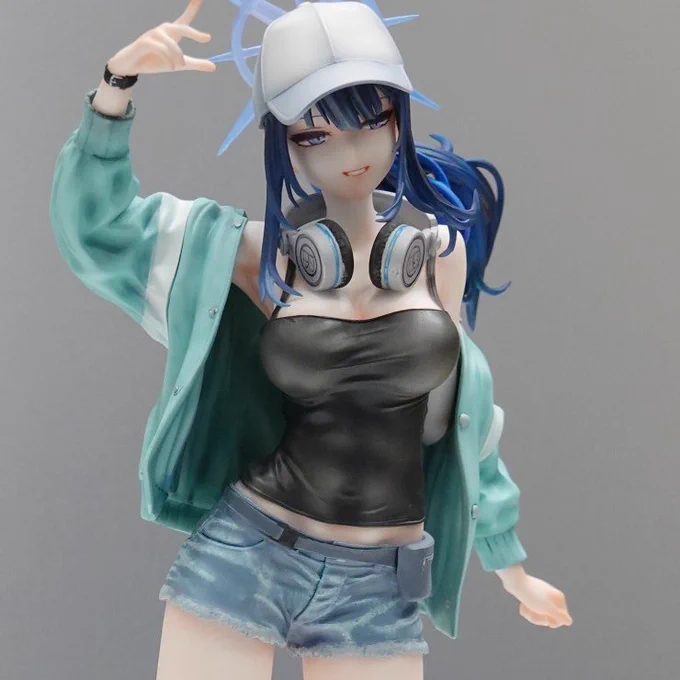 ワンフェスとかだと午後にはなくなってそうなキットがのんびり行ってもまだ買えるのも一般側としては嬉しい。 #となモ6 