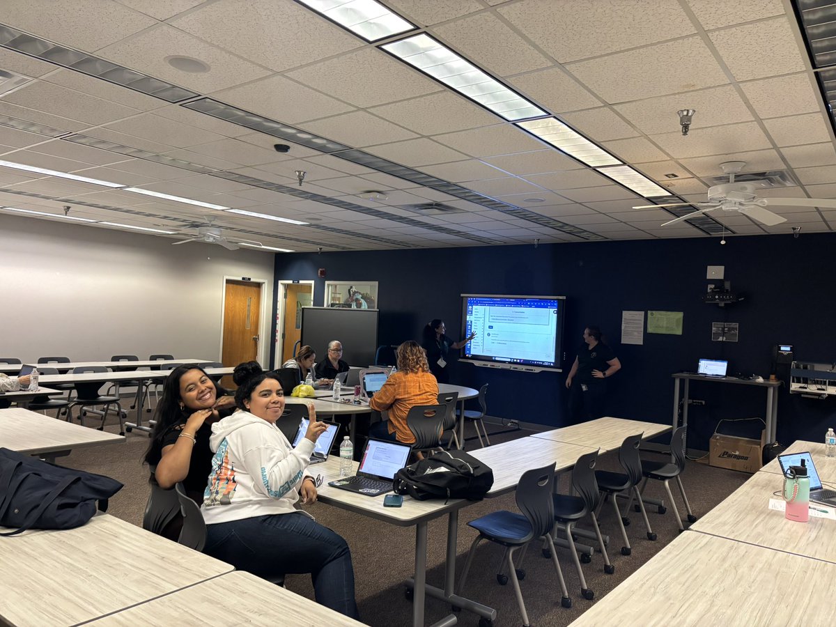 Angela Stein tweet media