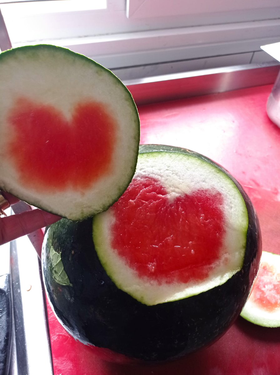 Karpuzumda aşk var😁